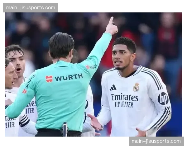 官方:皇马宣布中场核心贝林厄姆脚踝伤势无碍,可出战国家德比 官方:皇马宣布中场核心贝林厄姆脚踝伤势无碍,可出战国家德比